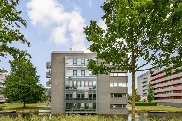 Medium property photo - Ladogameerhof 150, 1060 RE Amsterdam